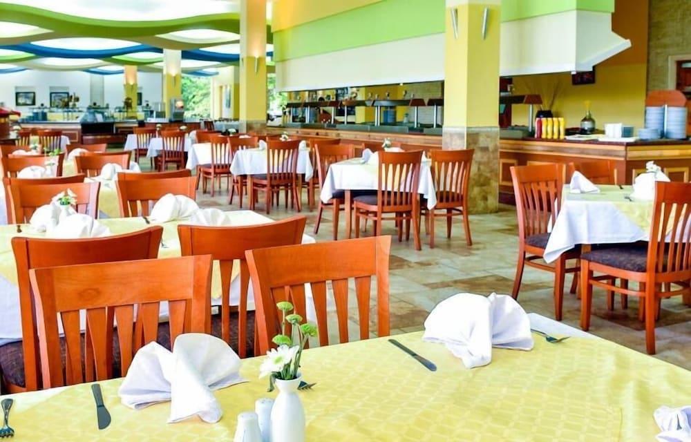 Hotel Orhidea Albena Bagian luar foto
