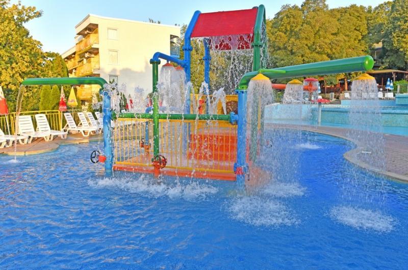 Hotel Orhidea Albena Bagian luar foto