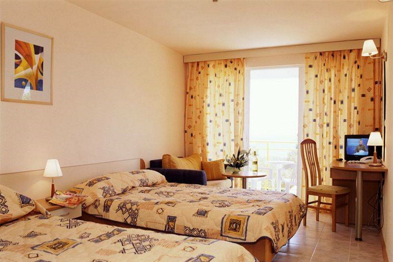 Hotel Orhidea Albena Bagian luar foto
